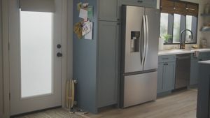 230650WRV01_WRFC5236RZ-Easy-View-Drawers_No-VO_Feature_16x9_15s_CA_FR.mp4